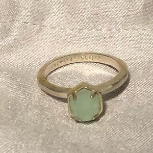 Kendra Scott Ring Size 8 with bag/box